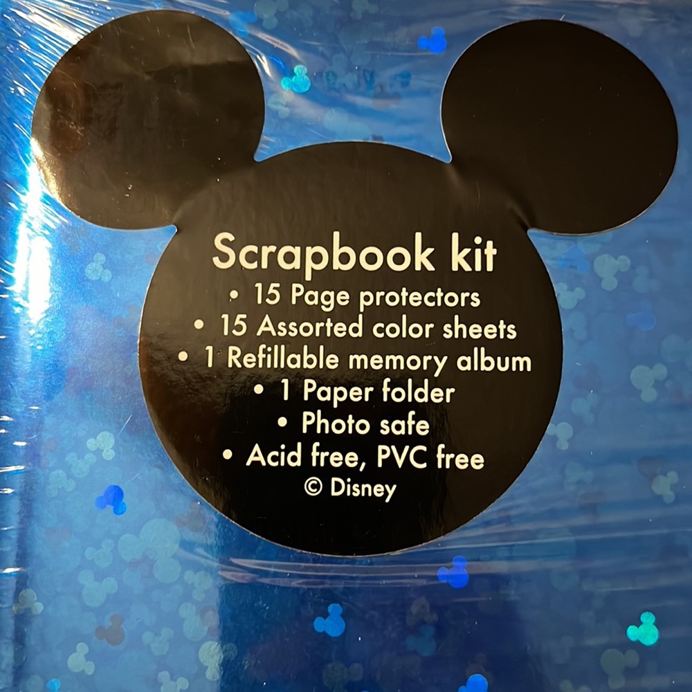 Disney official scrapbook 2009. NEW - Picture 2 of 4